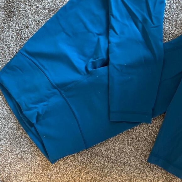 Lululemon Women's Blue and Green Leggings - Picture 6 of 6